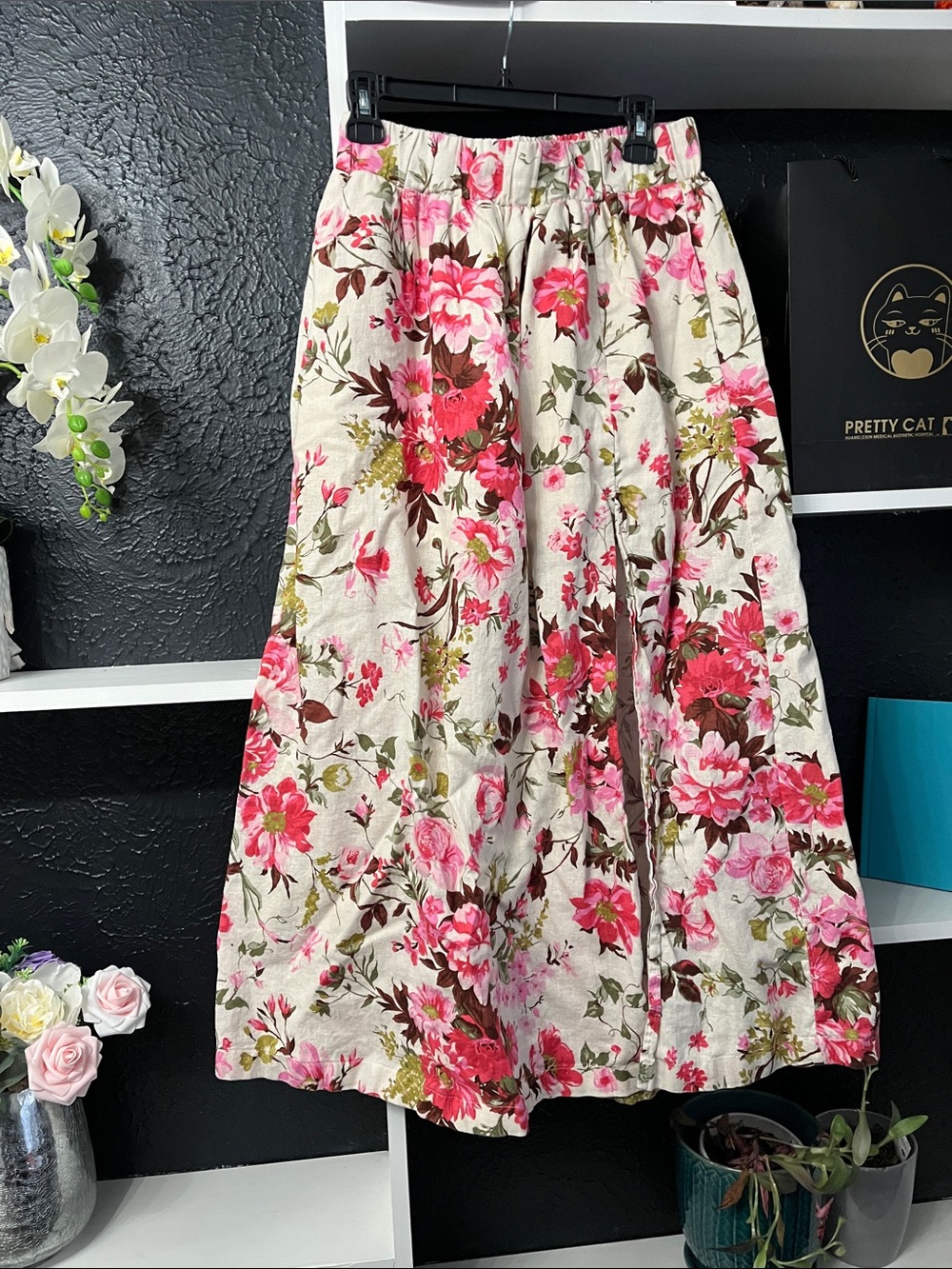 Abercrombie & Fitch Pink Floral Midi Skirt on Cream M